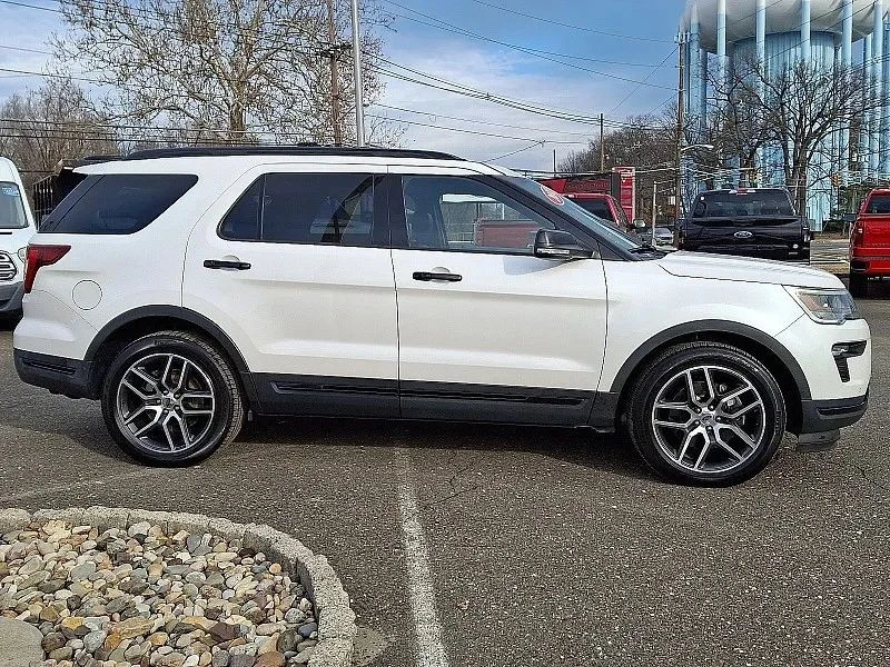 2018 Ford Explorer 5th Gen - Image 8 of 12
