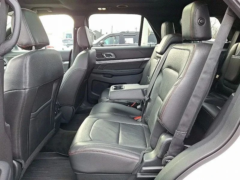 2018 Ford Explorer 5th Gen - Image 11 of 12
