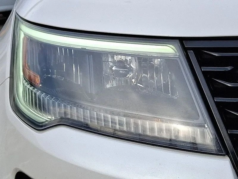 2018 Ford Explorer 5th Gen - Image 10 of 12