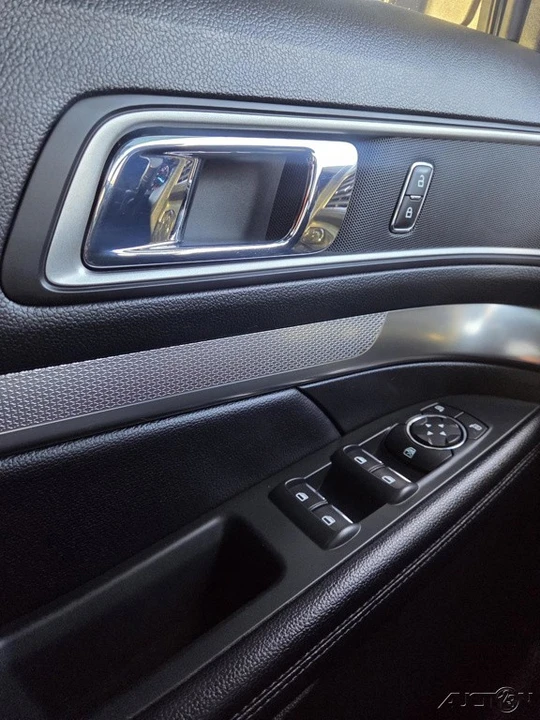 2018 Ford Explorer 5th Gen - Image 16 of 18