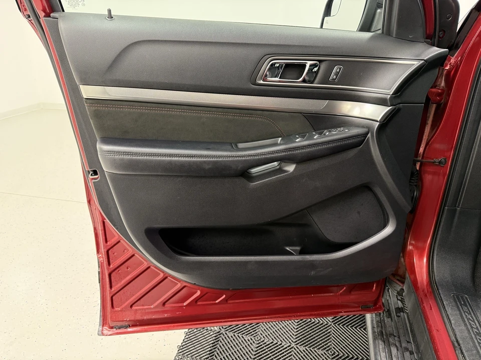 2018 Ford Explorer 5th Gen - Image 9 of 12
