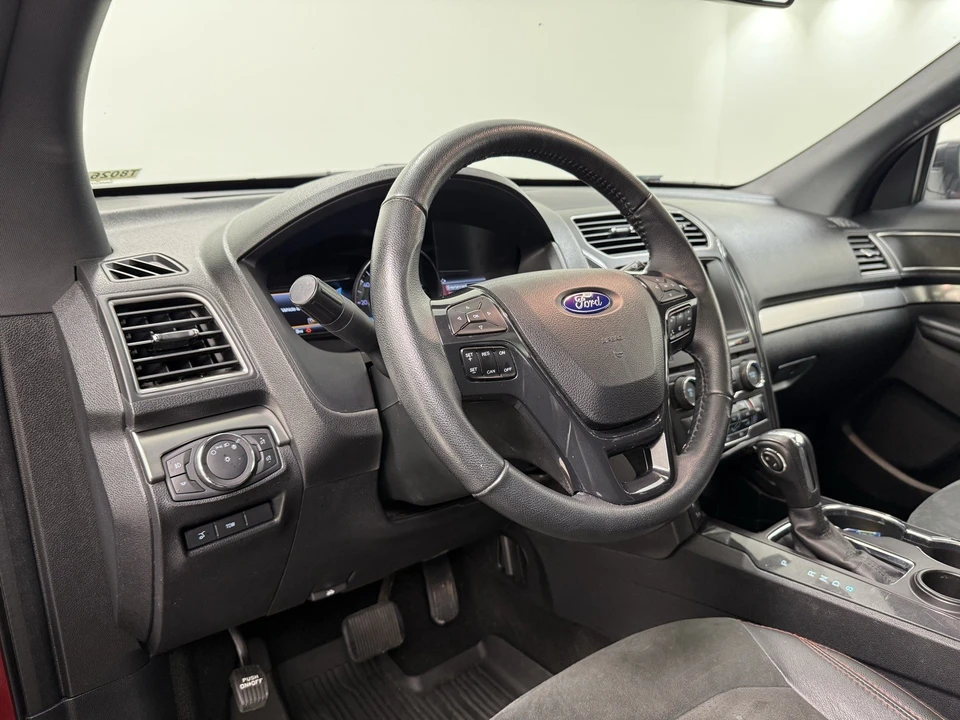 2018 Ford Explorer 5th Gen - Image 11 of 12