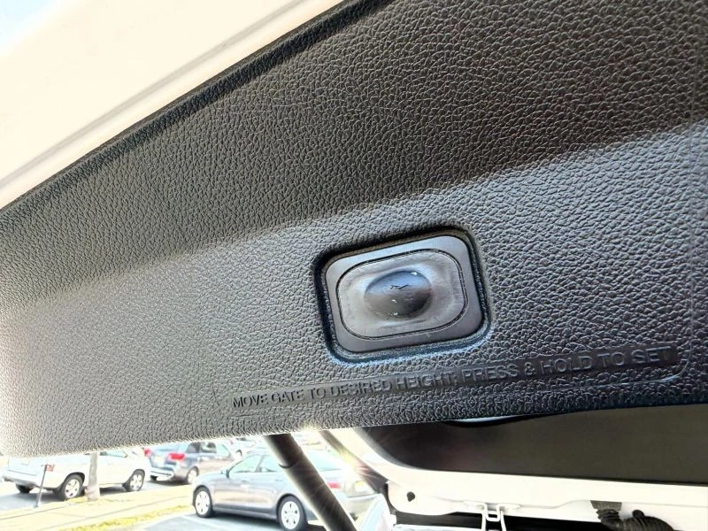 2018 Ford Explorer 5th Gen - Image 6 of 12