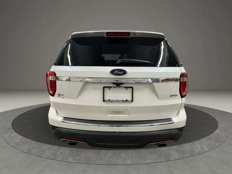 2018 Ford Explorer 5th Gen - Image 4 of 12