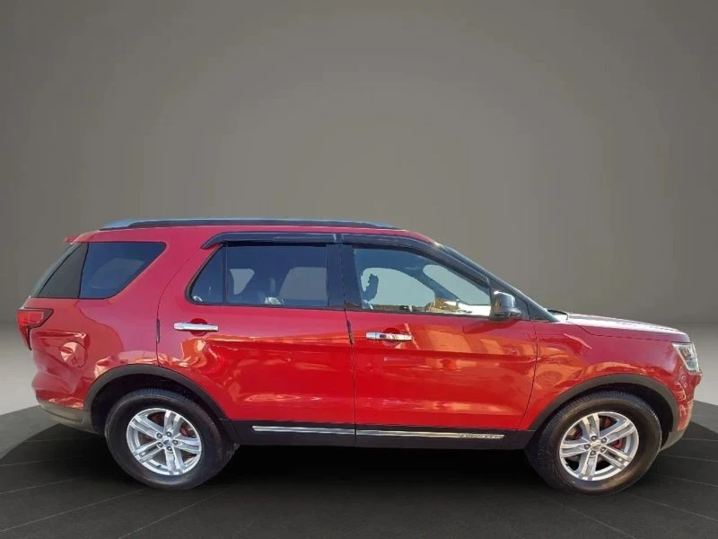 2018 Ford Explorer 5th Gen - Image 4 of 12