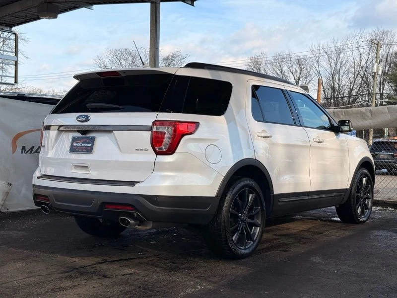 2018 Ford Explorer 5th Gen - Image 9 of 12