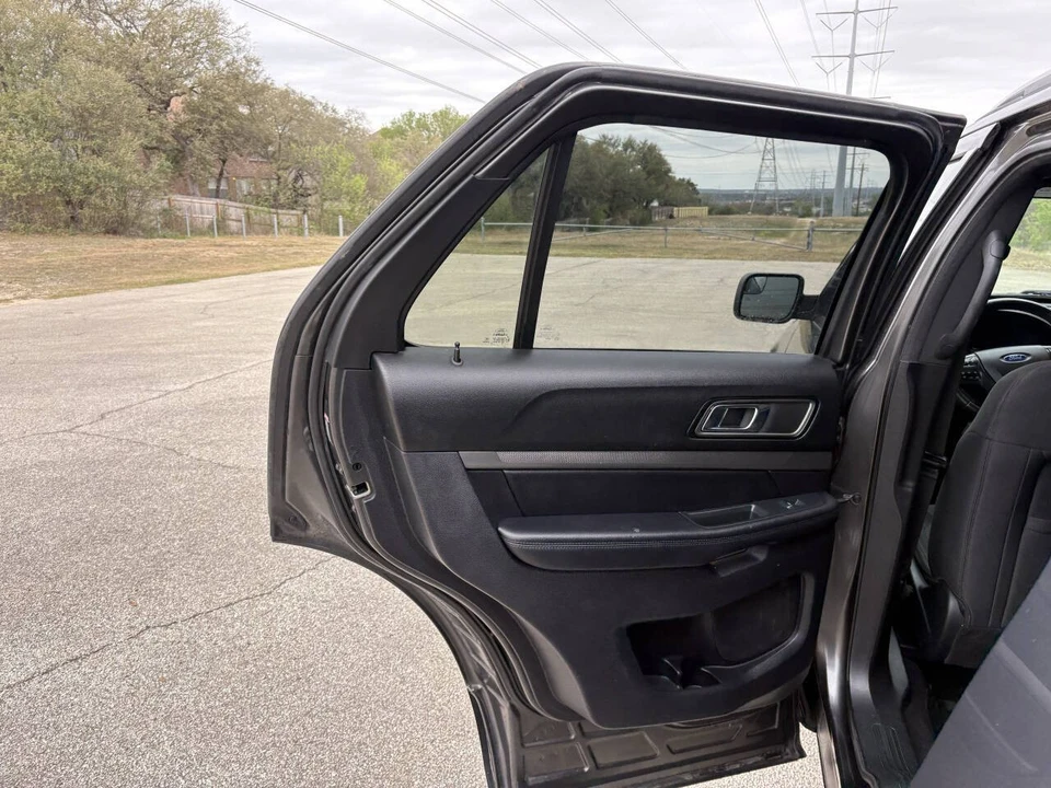 2018 Ford Explorer 5th Gen - Image 16 of 21