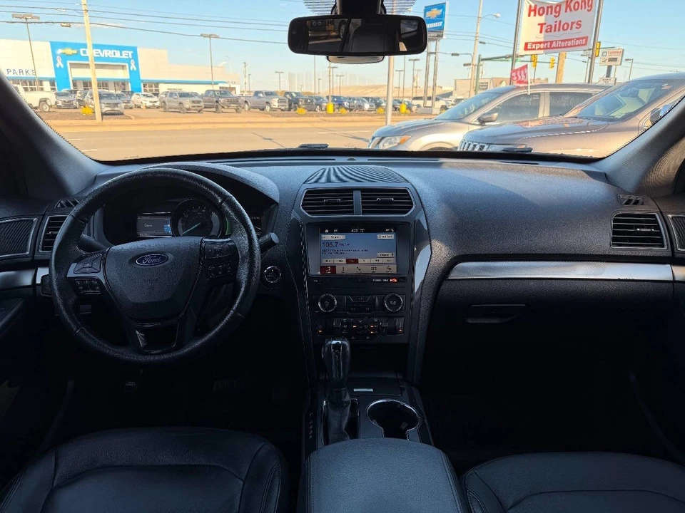 2018 Ford Explorer 5th Gen - Image 17 of 21