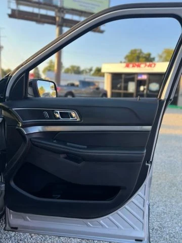 2018 Ford Explorer 5th Gen - Image 17 of 18