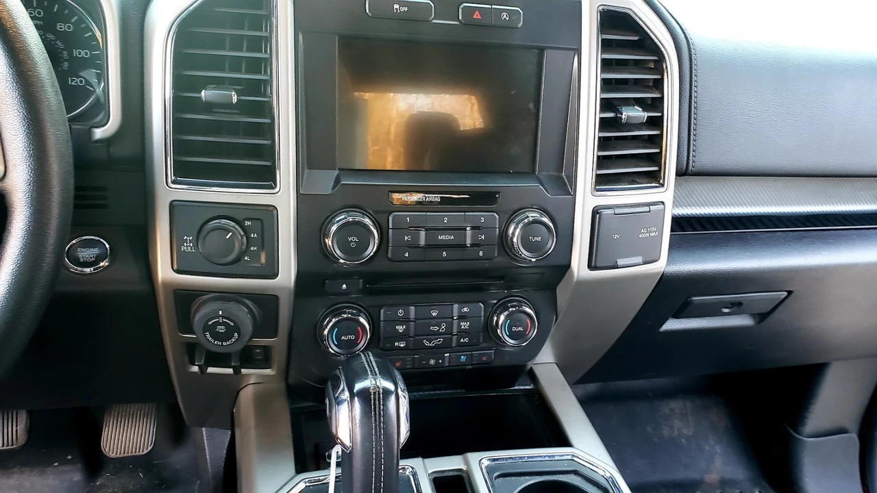 2018 Ford F-150 13th Gen - Image 14 of 24