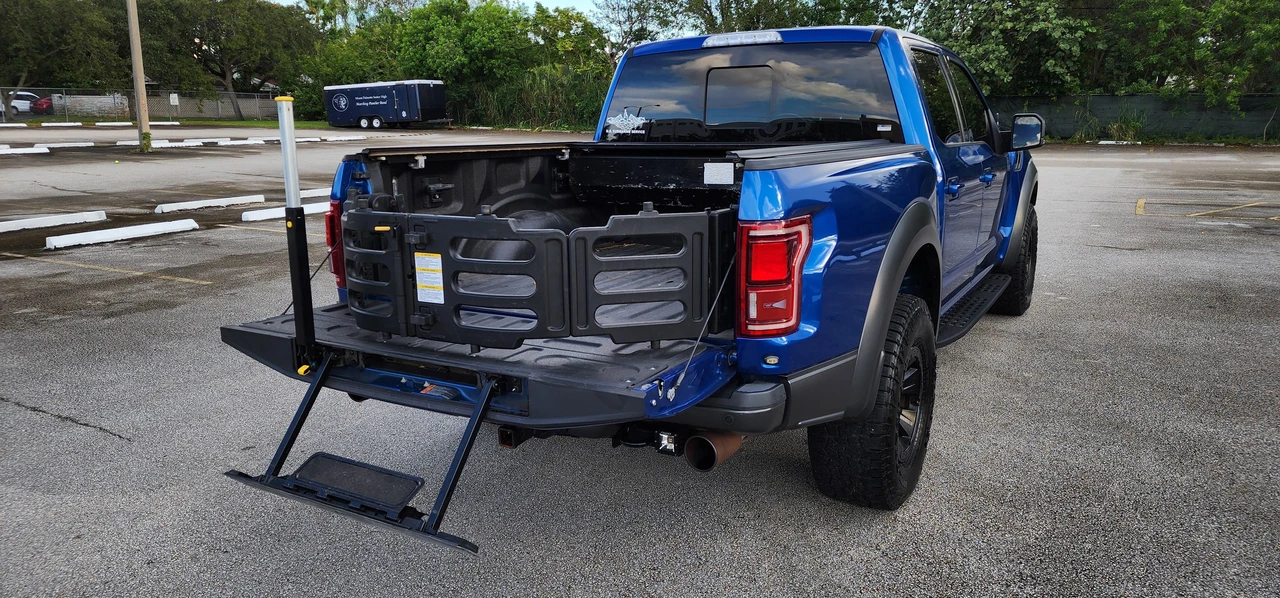2018 Ford F-150 Raptor 13th Gen - Image 23 of 27