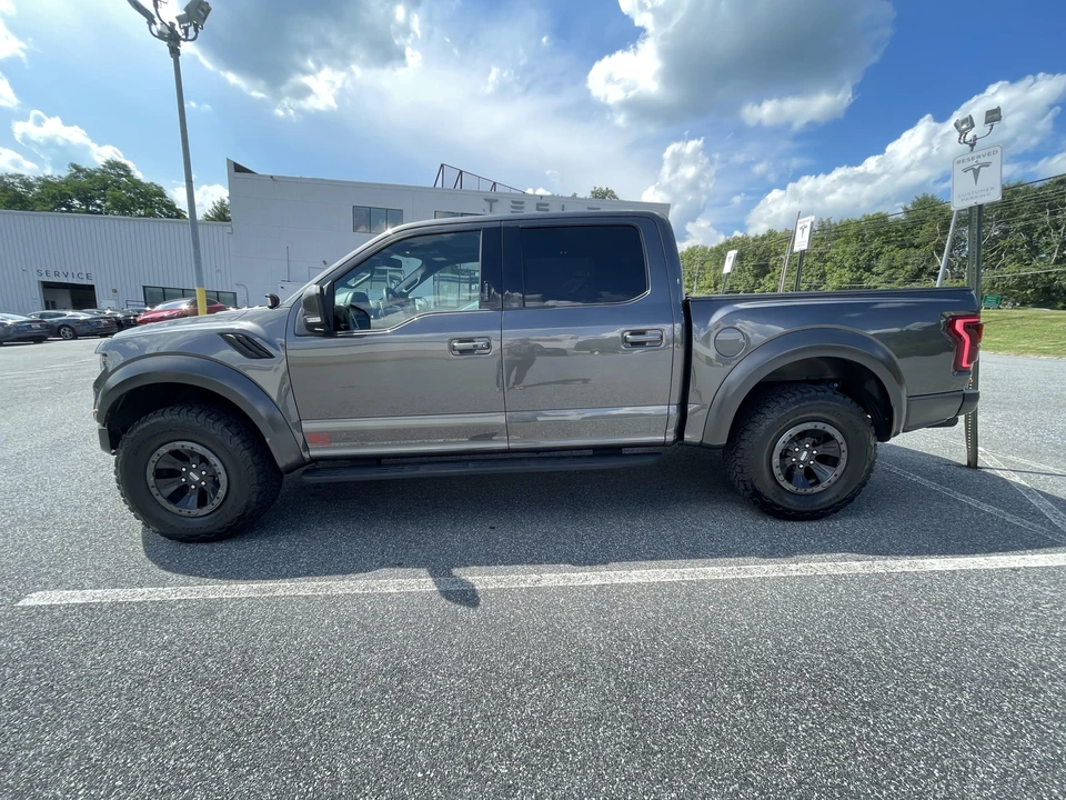 2018 Ford F-150 Raptor 13th Gen - Image 9 of 31