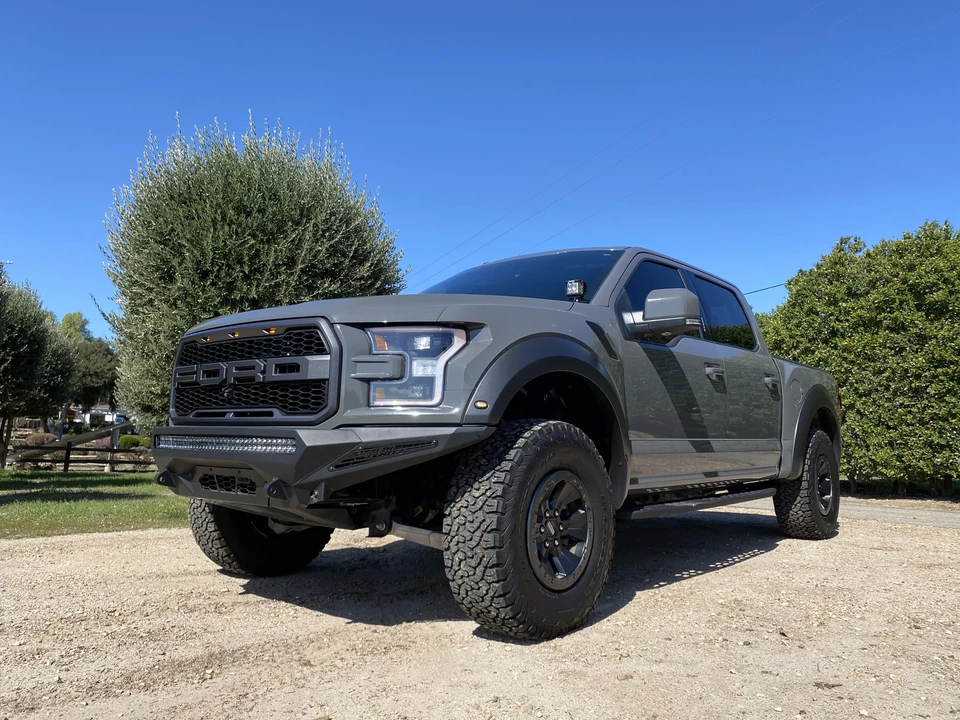 2018 Ford F-150 Raptor 13th Gen - Image 17 of 31