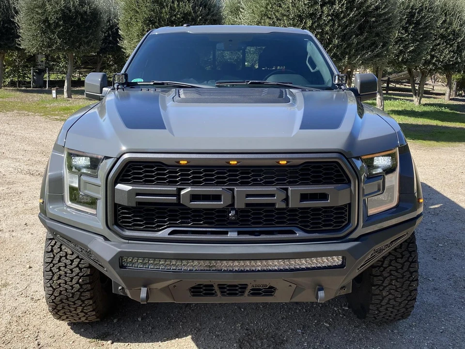 2018 Ford F-150 Raptor 13th Gen - Image 2 of 31
