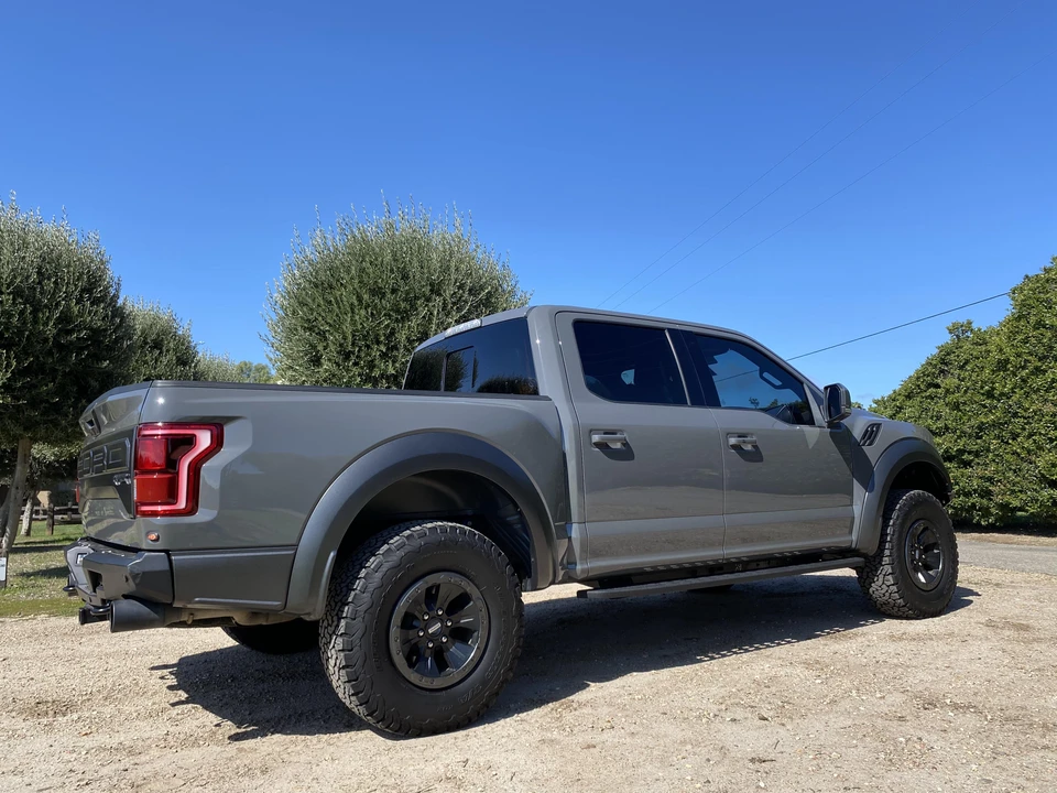 2018 Ford F-150 Raptor 13th Gen - Image 4 of 31