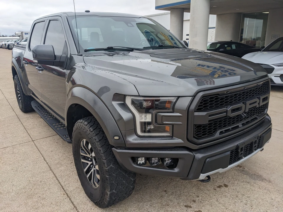 2018 Ford - Image 2 of 28