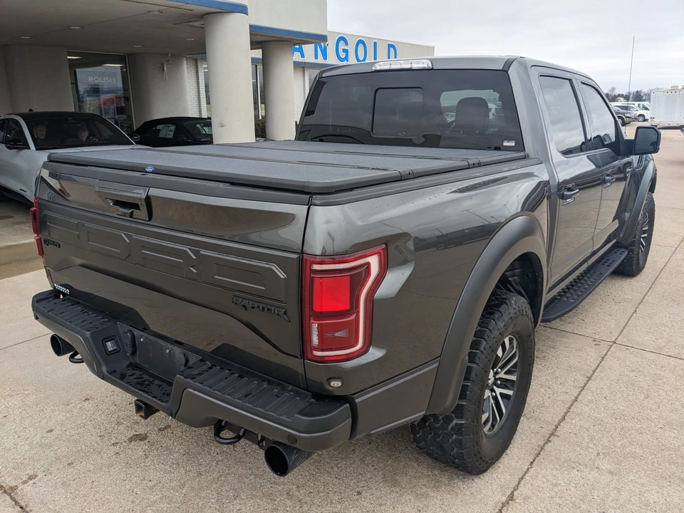 2018 Ford - Image 10 of 28