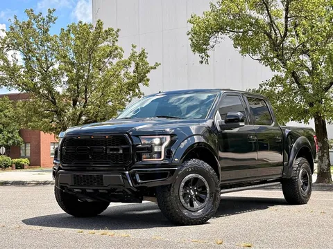 2018 Ford F-150 Raptor Pickup 4D 5 1/2 ft