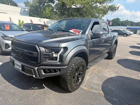 2018 Ford F-150 Raptor Pickup 4D 5 1/2 ft