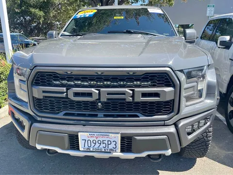 2018 Ford F-150 Raptor Pickup 4D 5 1/2 ft