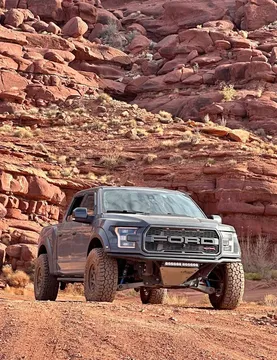 2018 Ford F-150 Raptor Pickup 4D 5 1/2 ft