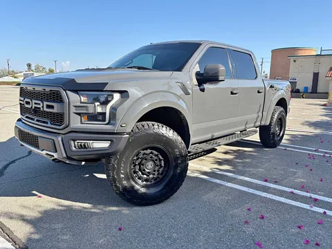 2018 Ford F-150 Raptor Pickup 4D 5 1/2 ft
