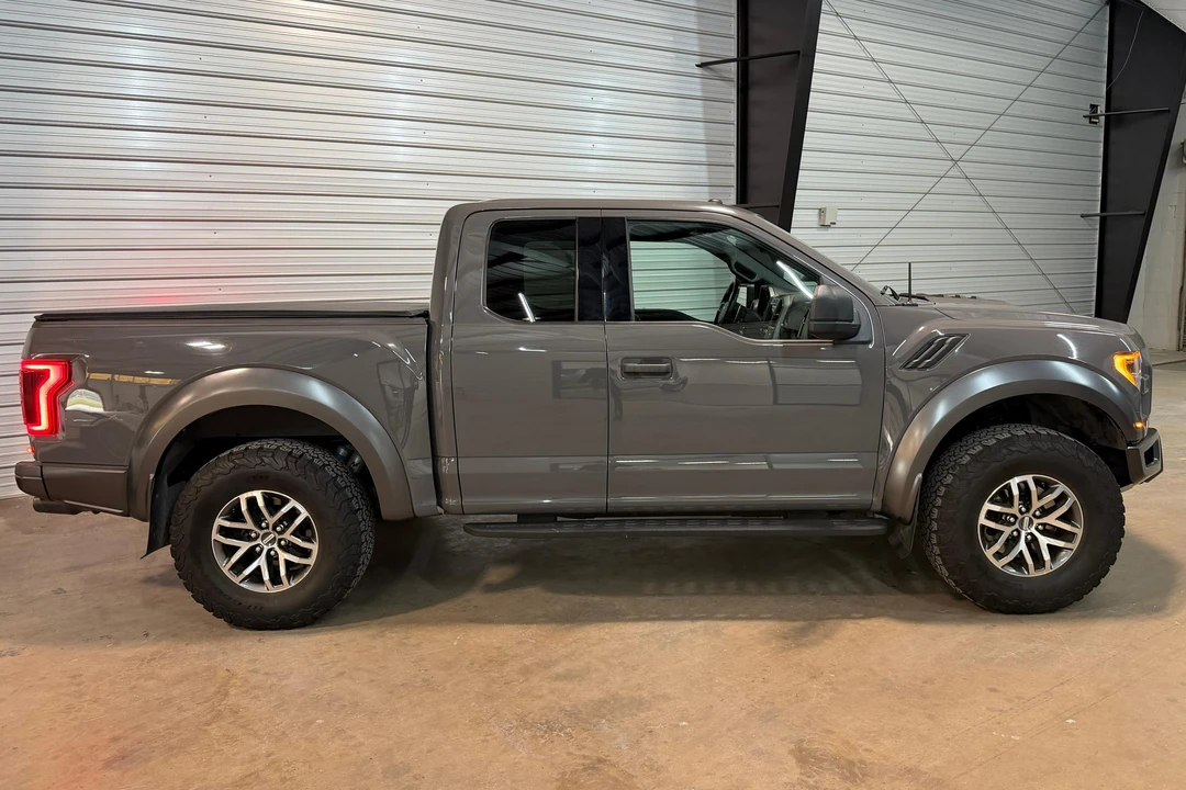 2018 Ford F-150 Raptor 13th Gen - Image 3 of 31