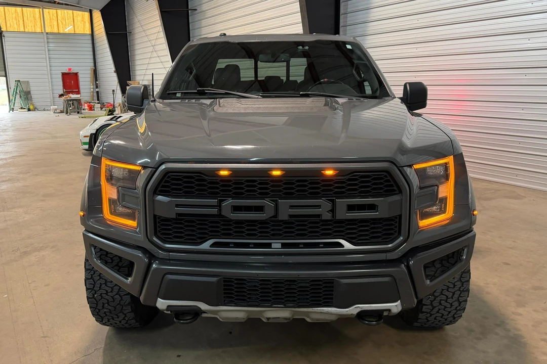 2018 Ford F-150 Raptor 13th Gen - Image 2 of 31