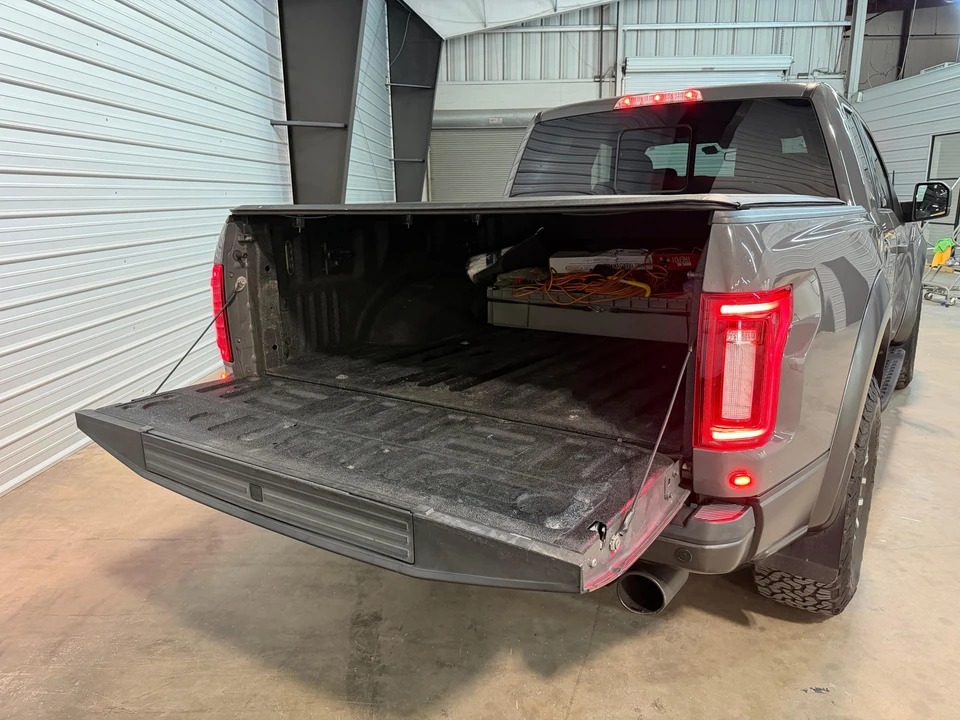 2018 Ford F-150 Raptor 13th Gen - Image 11 of 31