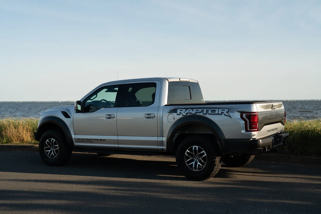 2018 Ford F-150 Raptor 13th Gen - Image 15 of 31