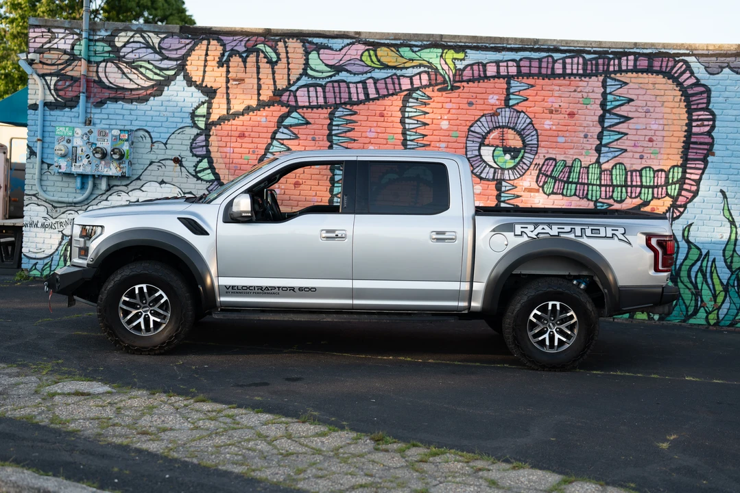 2018 Ford F-150 Raptor 13th Gen - Image 17 of 31