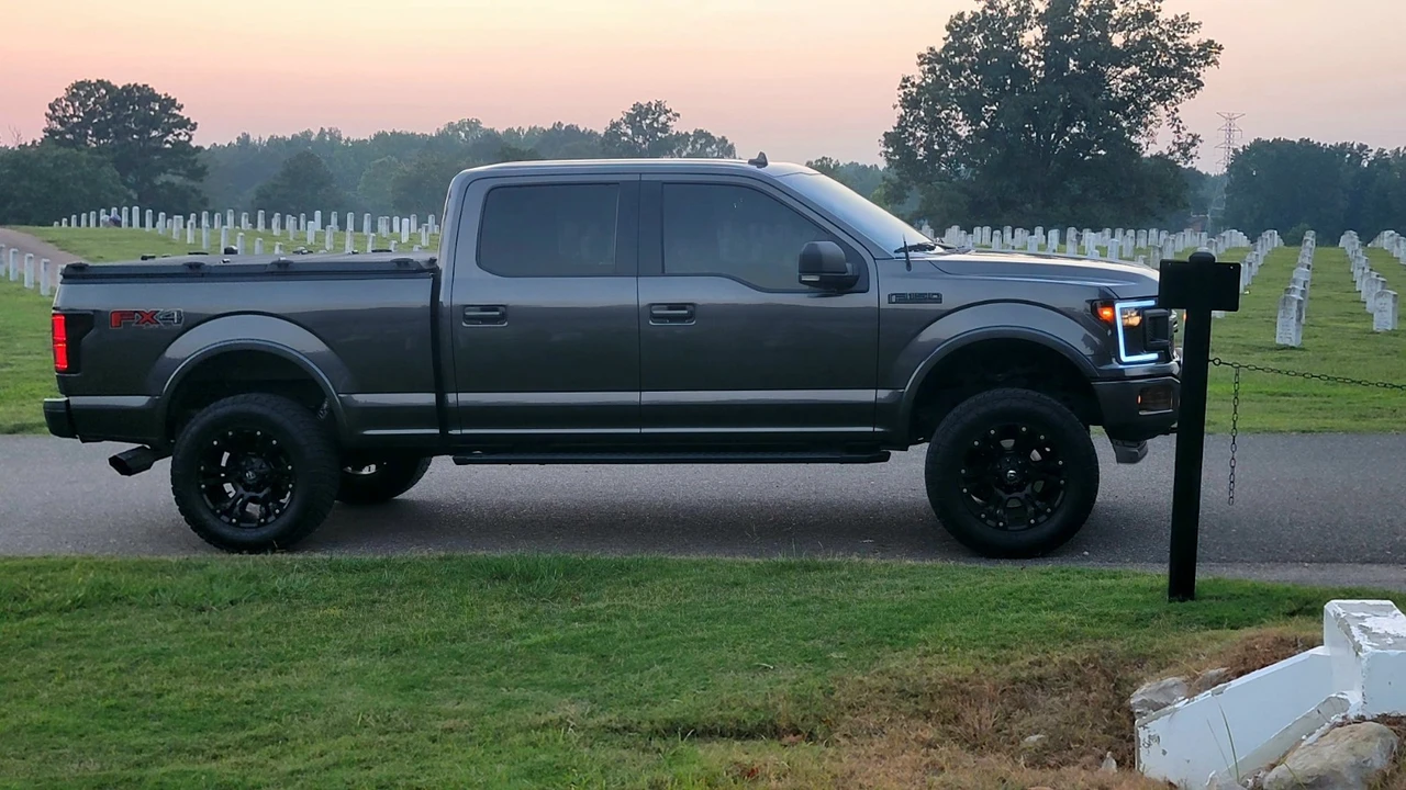 2018 Ford F-150 13th Gen - Image 16 of 18