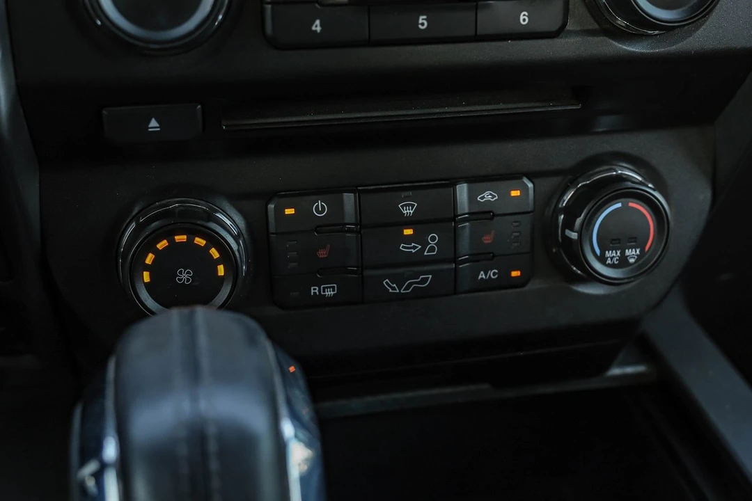 2018 Ford F-150 13th Gen - Image 24 of 31