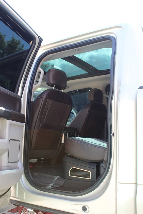 2018 Ford Super Duty 4th Gen - Image 28 of 31
