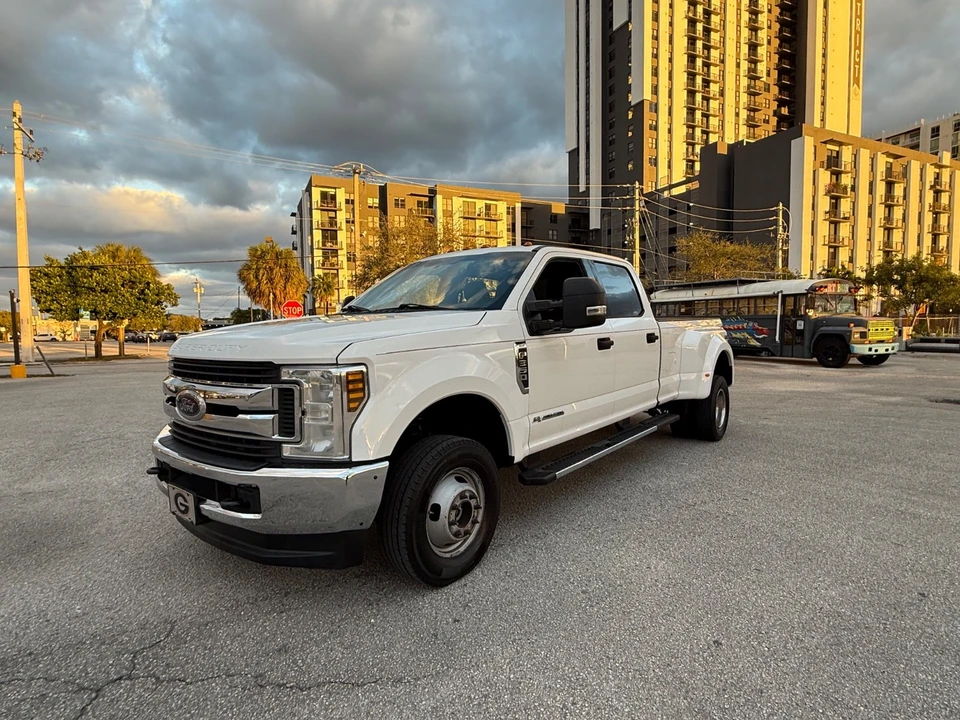 2018 Ford Super Duty 5th Gen - Image 2 of 21
