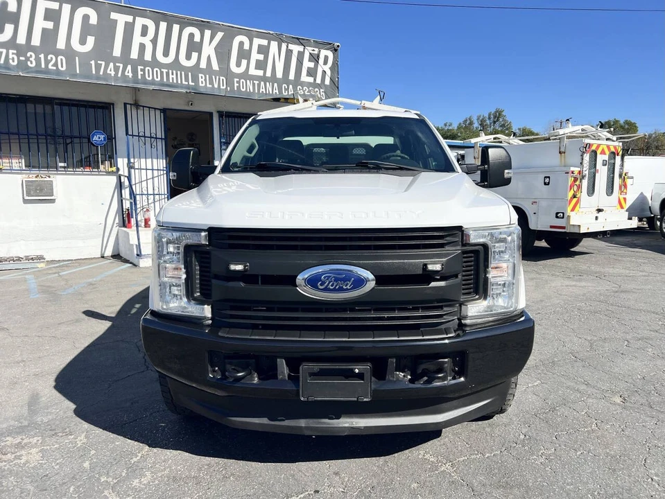 2018 Ford Super Duty 4th Gen - Image 2 of 31