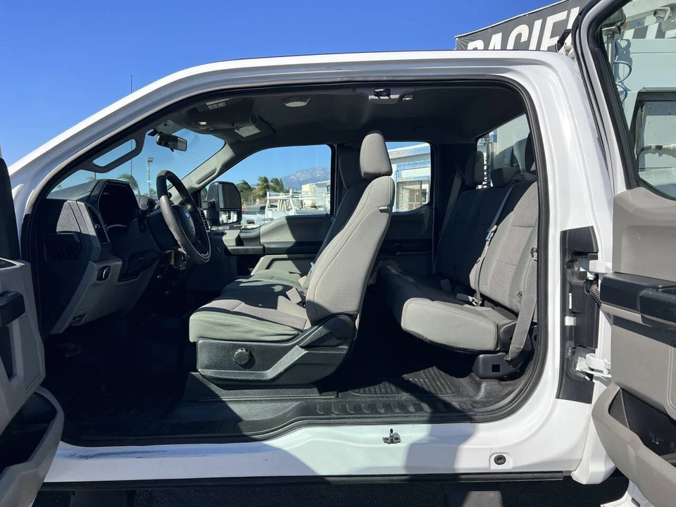 2018 Ford Super Duty 4th Gen - Image 29 of 31