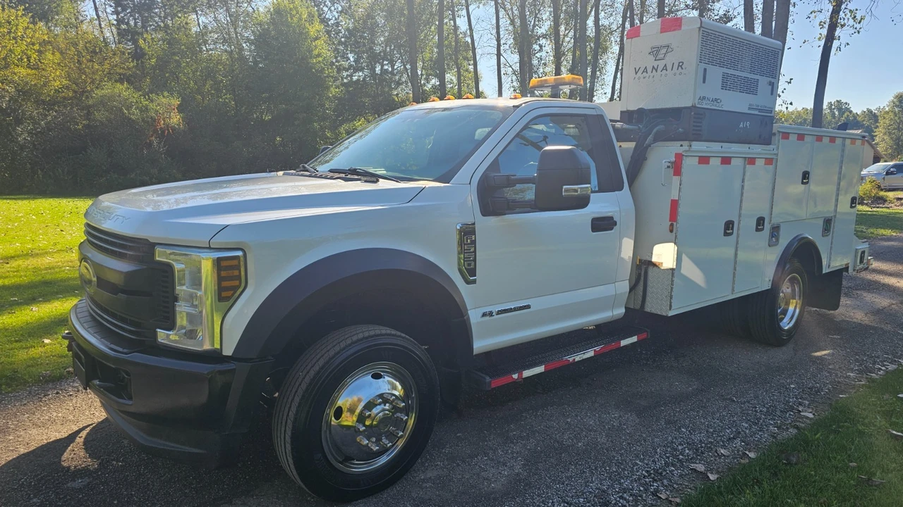 2018 Ford Super Duty 4th Gen - Image 2 of 17