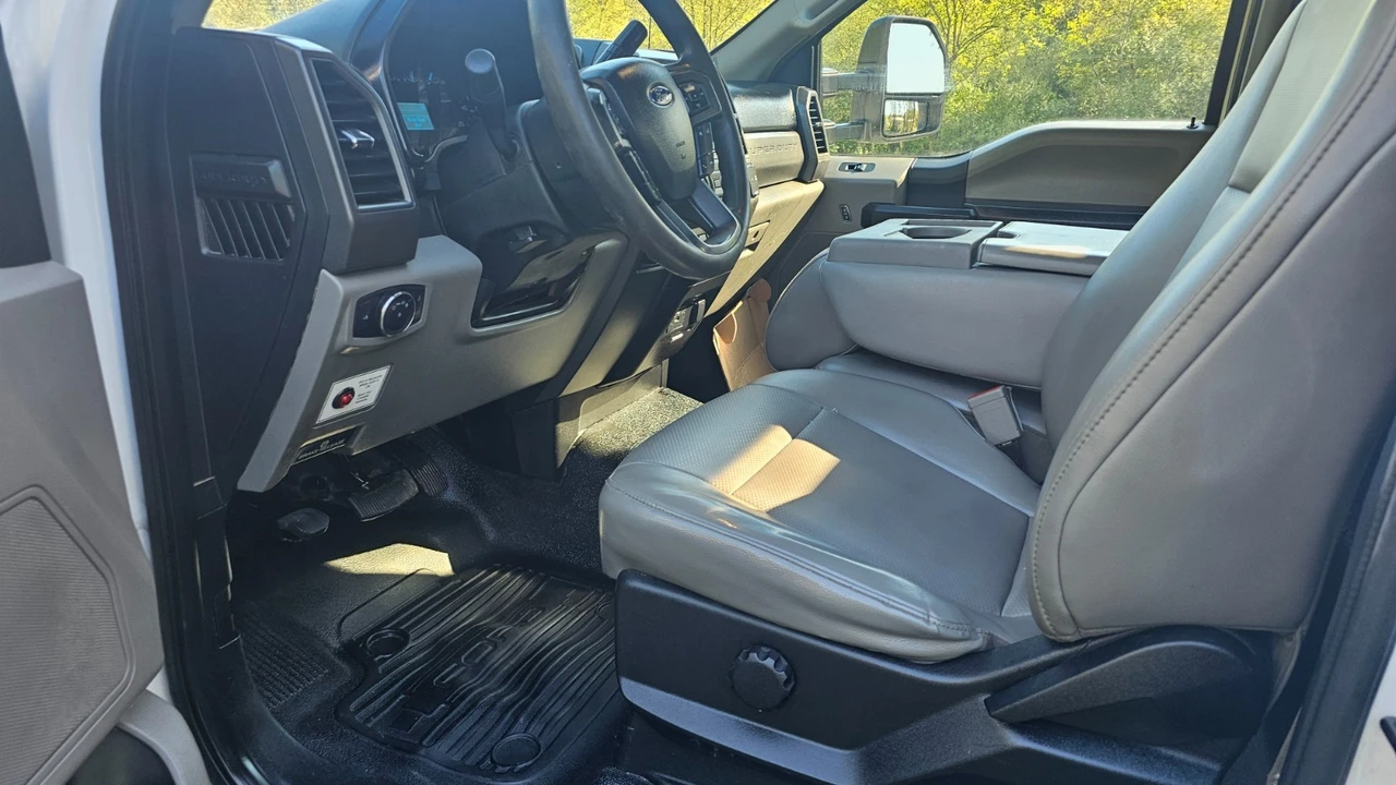 2018 Ford Super Duty 4th Gen - Image 9 of 17
