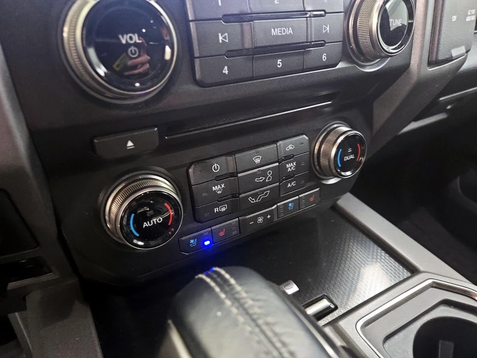 2018 Ford F-150 Raptor 13th Gen - Image 18 of 28