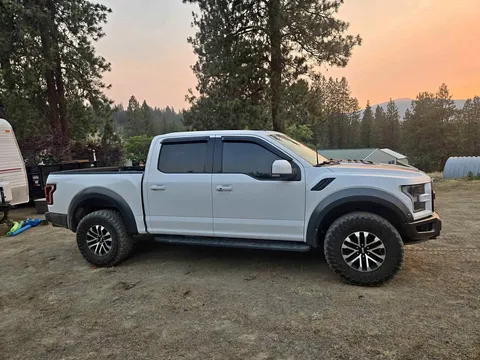 2018 Ford F150 Super Cab Raptor Pickup 4D 5 1/2 ft