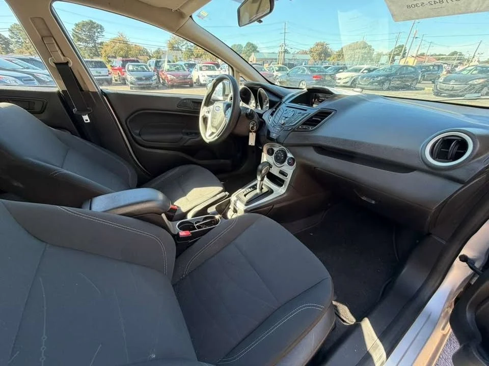2018 Ford Fiesta - Image 13 of 17