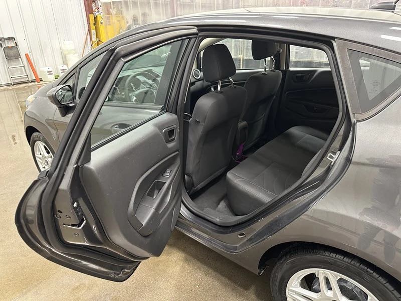 2018 Ford Fiesta - Image 11 of 24