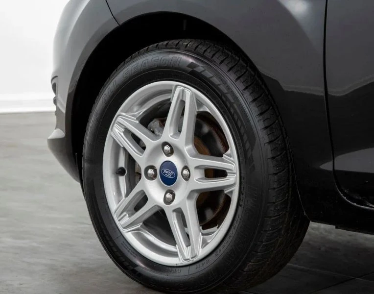 2018 Ford Fiesta - Image 8 of 12