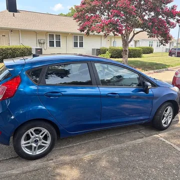 2018 Ford Fiesta SE Hatchback 4D