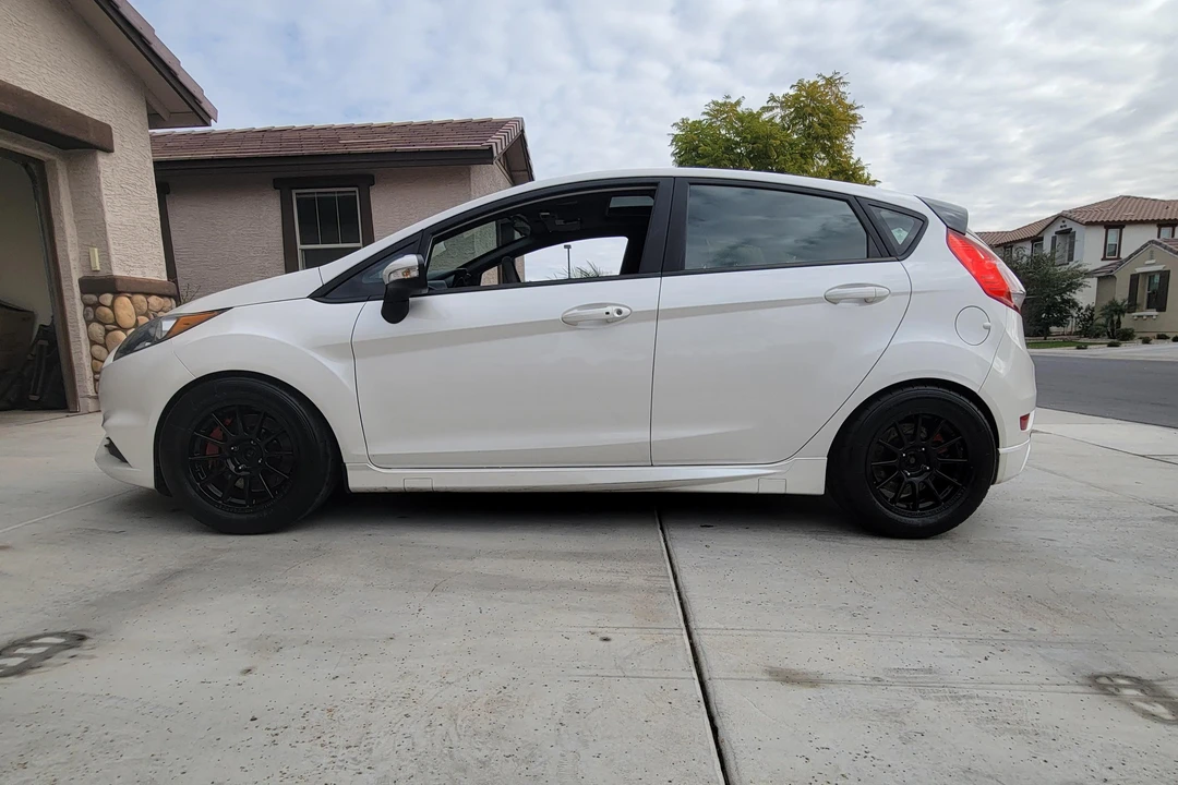 2018 Ford Fiesta - Image 8 of 31