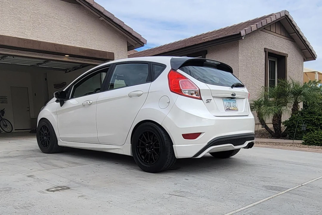 2018 Ford Fiesta - Image 9 of 31