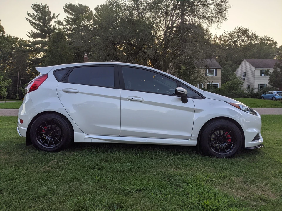 2018 Ford Fiesta - Image 15 of 31