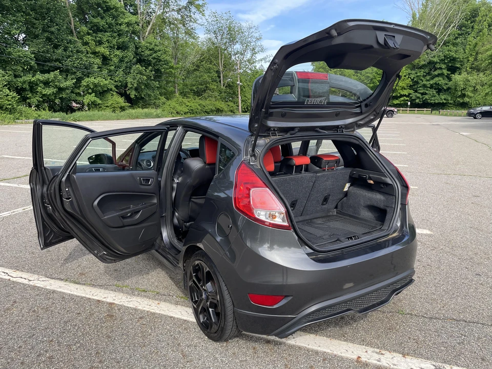 2018 Ford Fiesta - Image 15 of 31