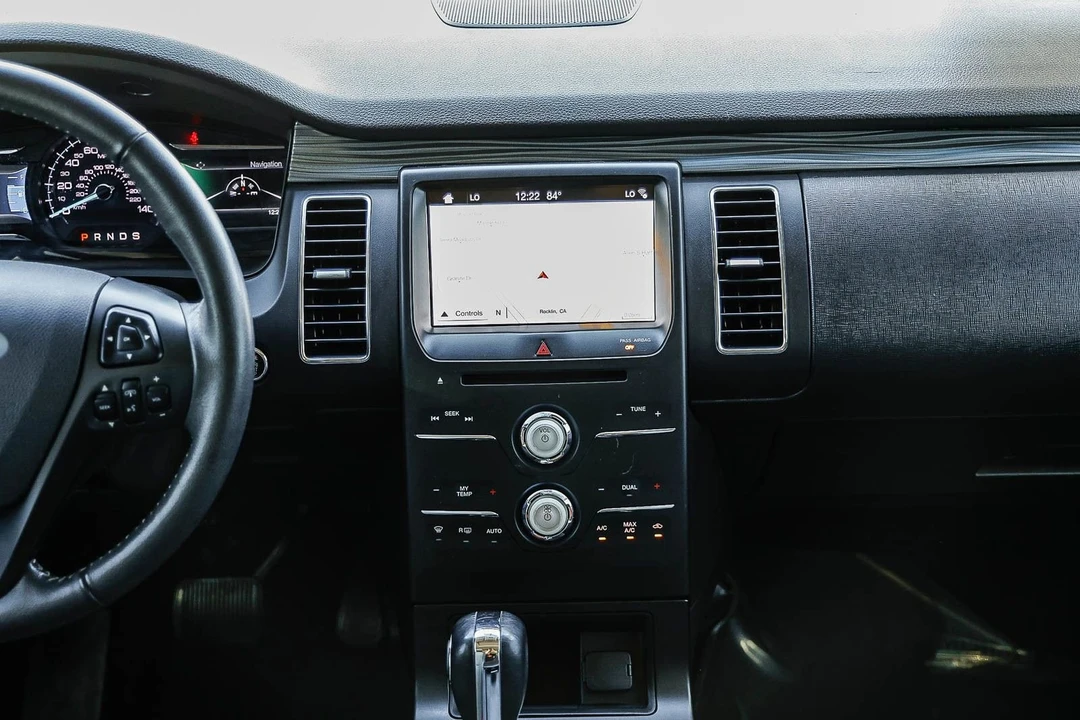 2018 Ford Flex - Image 11 of 31
